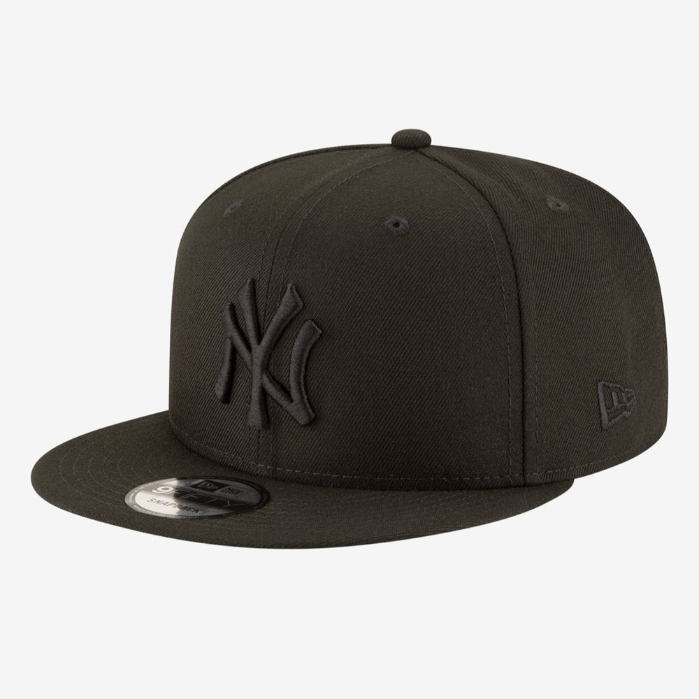 Mens New Era New York Yankees 9Fifty Snapback Hat - Black/Black Adjustable